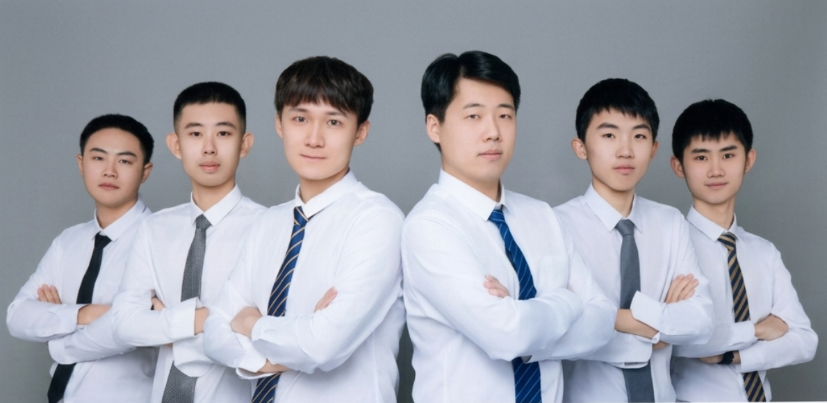 Founders of the Shandong University Bioinformatics Society posing for a photograph